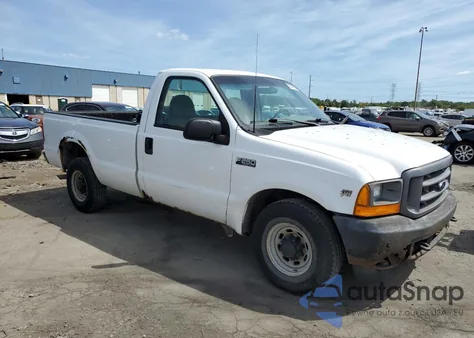2001 Ford F250 Super Duty из США, поврежденный, VIN 1FTNF20L91EC93637